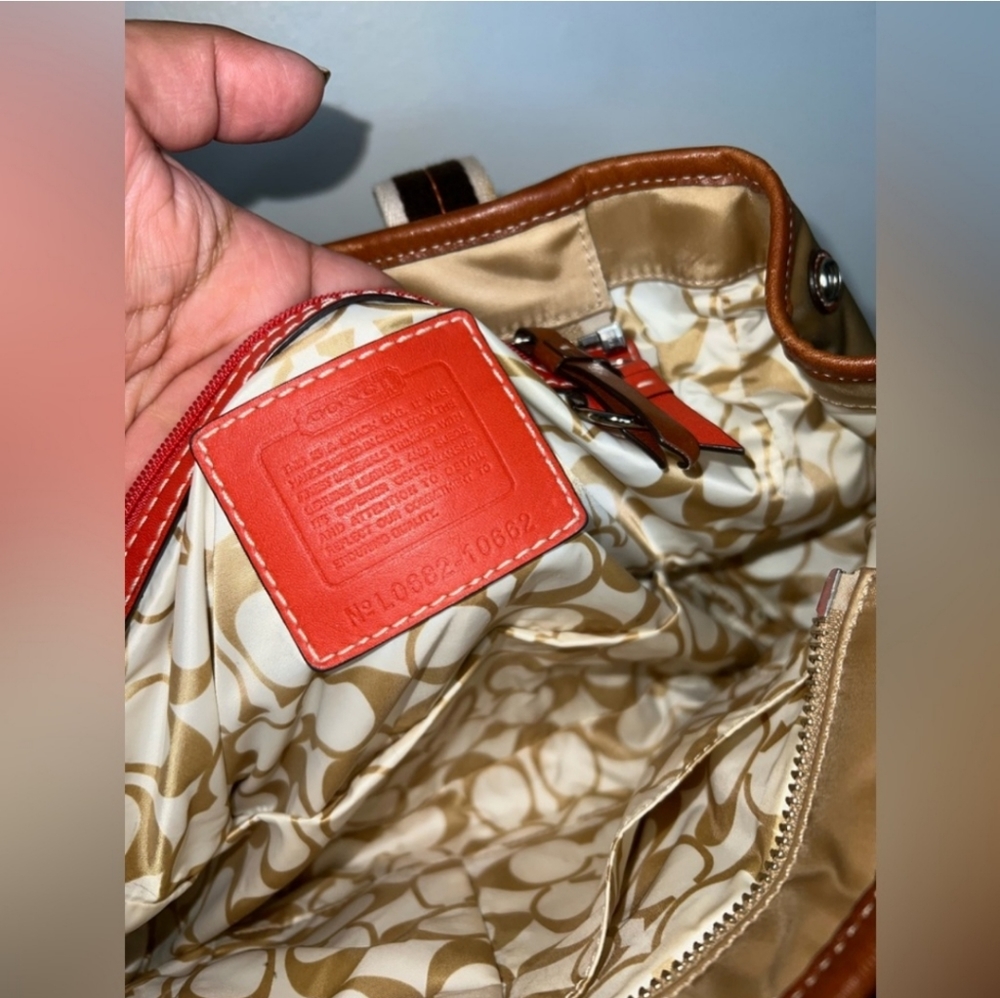 COACH Hands Bag - Picture 4 of 5